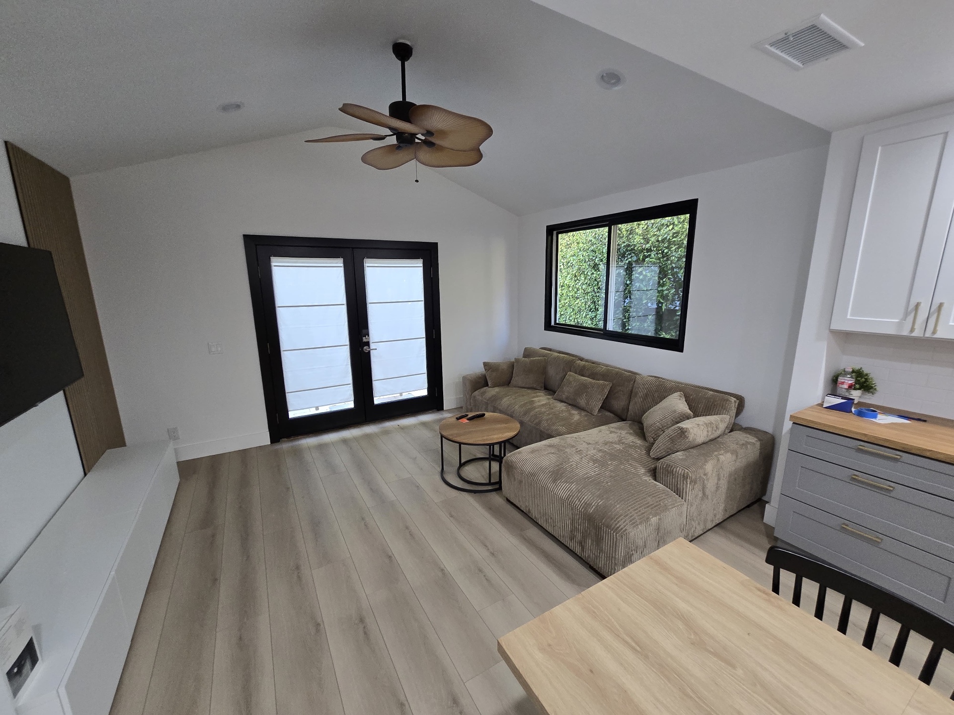 Living room wide-plank floor