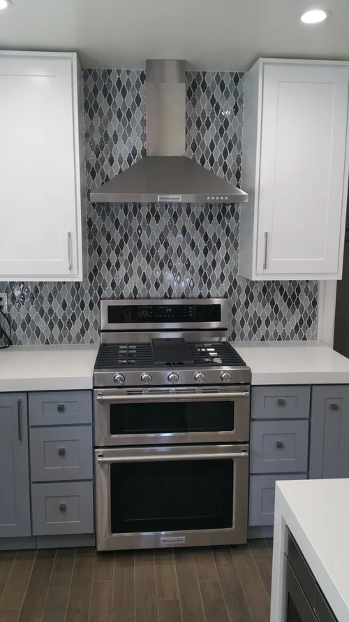 Range wall with hood