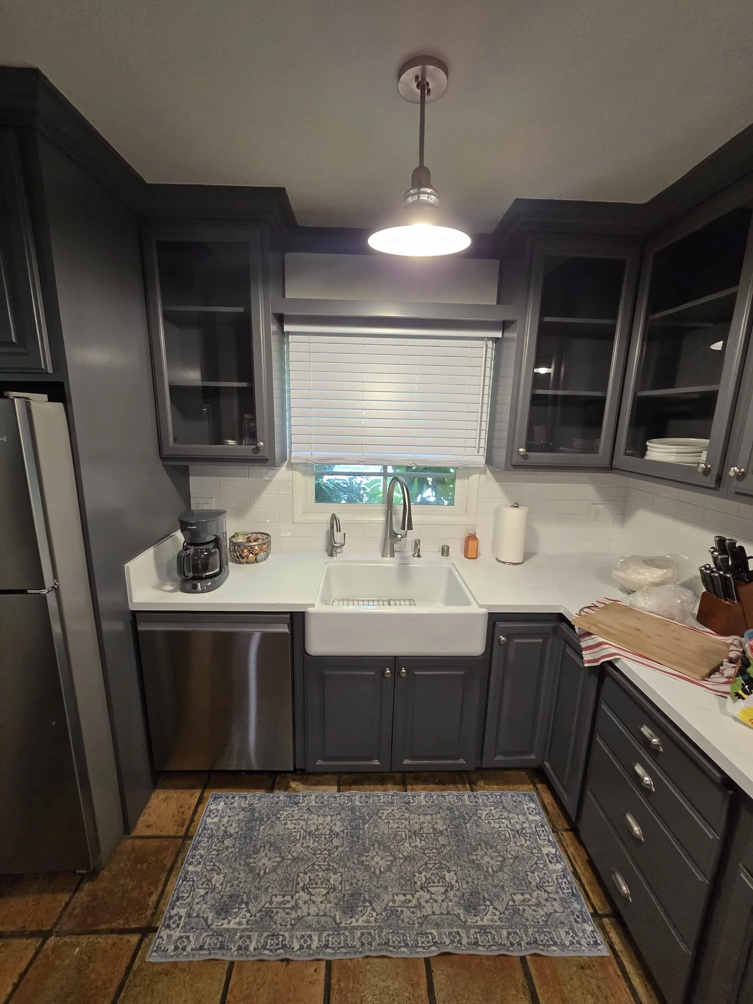 Charcoal kitchen cabinet repaint